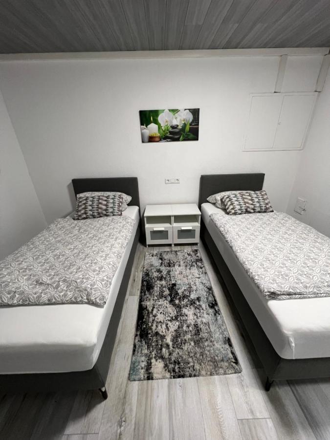 Deniz'S Serviced Apartment. Niederaula Kültér fotó